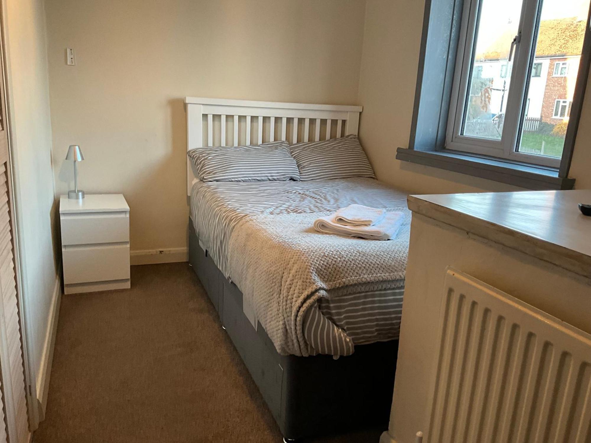Comfy, Cosy Small Double With Wi-Fi Earley Esterno foto