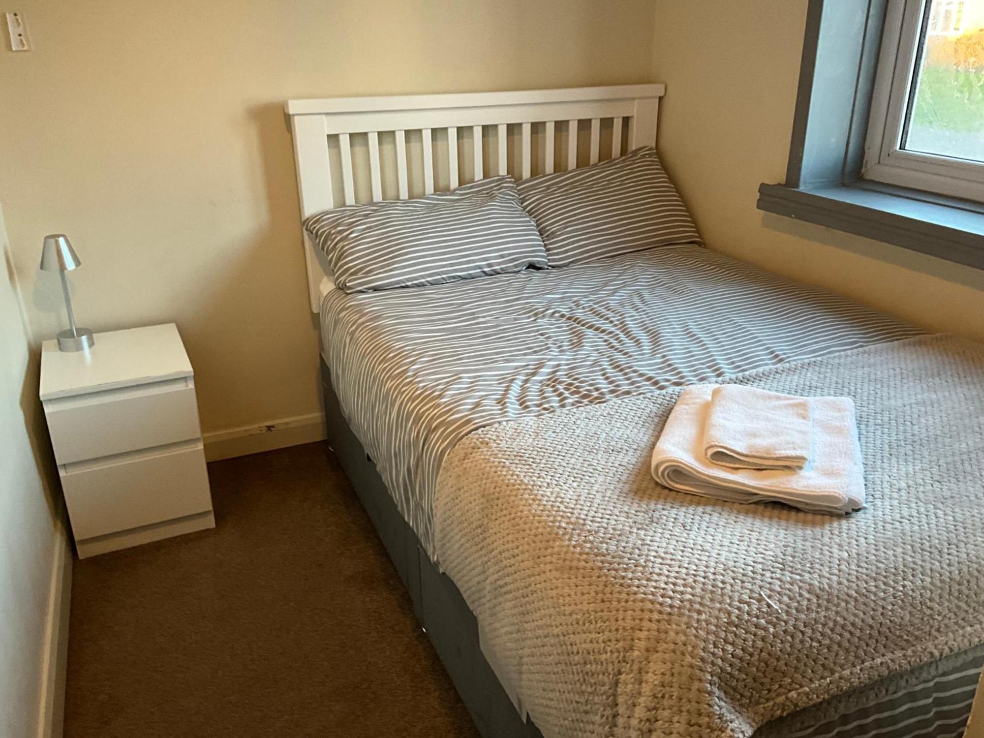 Comfy, Cosy Small Double With Wi-Fi Earley Esterno foto